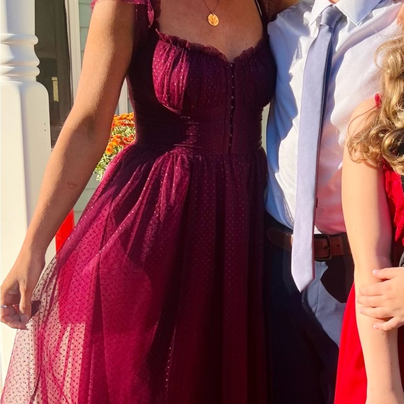 Lulus Regal Radiance Burgundy Tulle Bustier Midi Dress. Excellent condition. - Picture 2 of 5